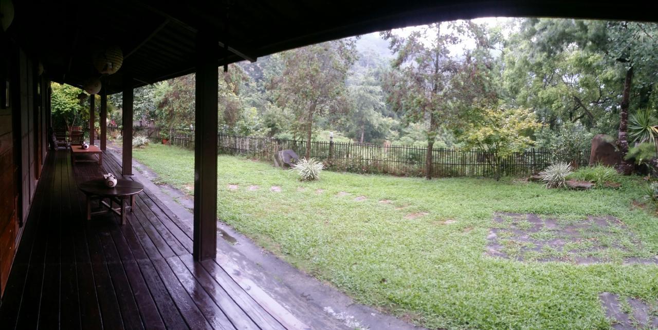 Bright Moon Homestay Dongshi  Exterior photo